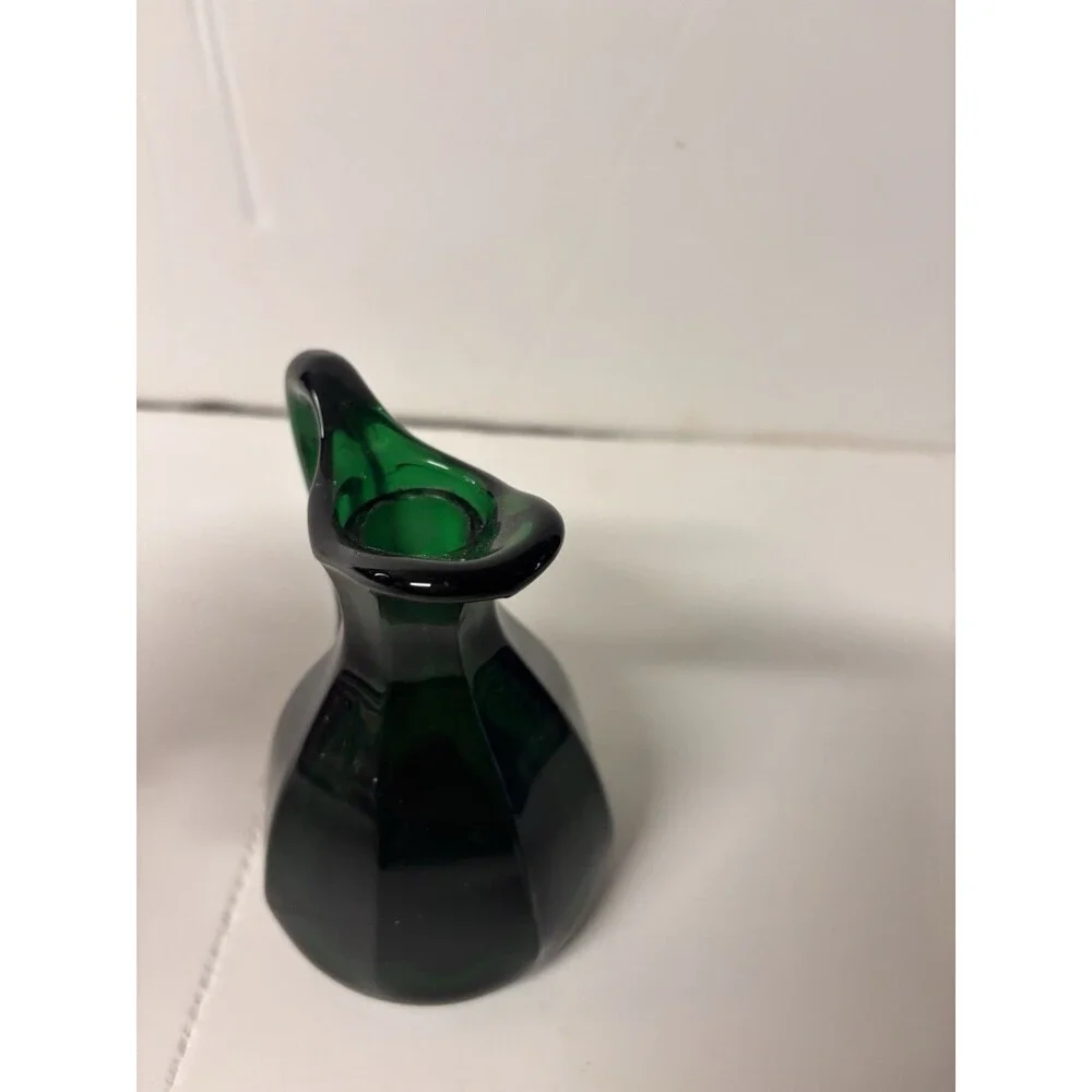 Hand Blown Glass Emerald Green glass Cruet Crystal stopper 5 1/2